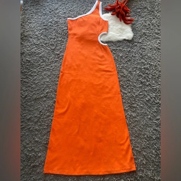 Third Form Ring Around One Shoulder Maxi Dress - Picture 2 of 8